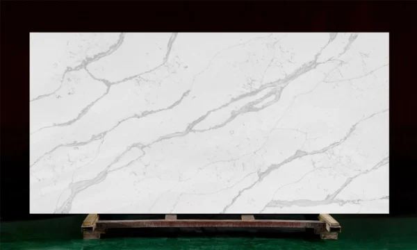 Quartz Backsplash and Countertop – Elegant and Durable Surface Solutions