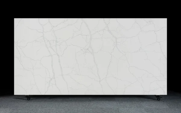 Elegant White Quartz Countertop – Ideal for Modern Kitchens